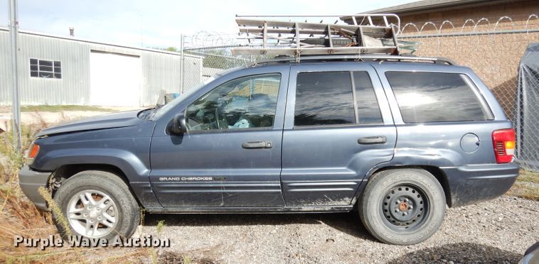 image for item DG0912 2004 Jeep Grand Cherokee  SUV