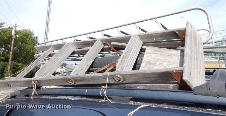 image for item DG0912 2004 Jeep Grand Cherokee  SUV