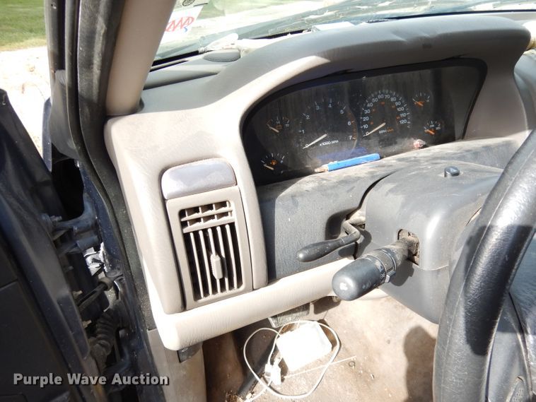 image for item DG0912 2004 Jeep Grand Cherokee  SUV