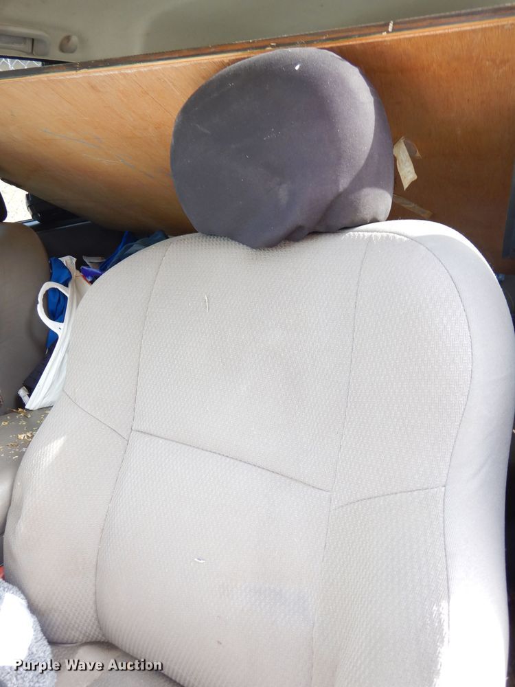 image for item DG0912 2004 Jeep Grand Cherokee  SUV