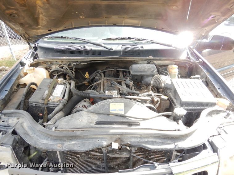 image for item DG0912 2004 Jeep Grand Cherokee  SUV