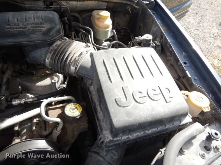 image for item DG0912 2004 Jeep Grand Cherokee  SUV