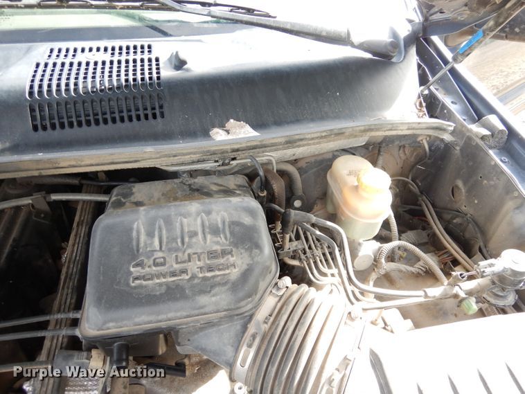 image for item DG0912 2004 Jeep Grand Cherokee  SUV