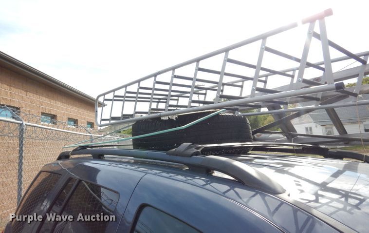 image for item DG0912 2004 Jeep Grand Cherokee  SUV