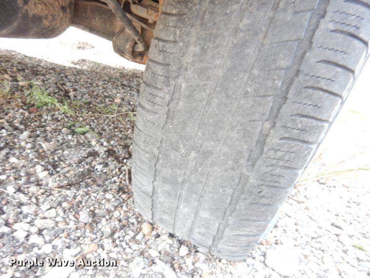 image for item DG0912 2004 Jeep Grand Cherokee  SUV