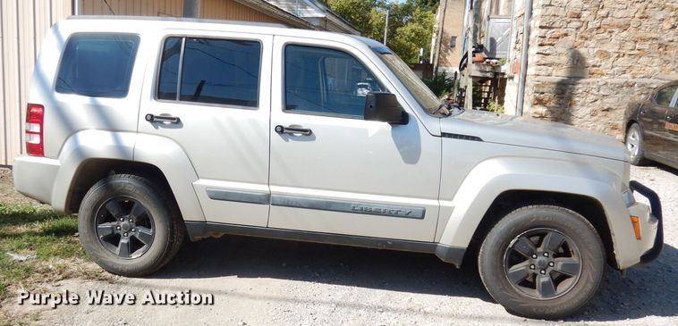 image for item DK2996 2008 Jeep Liberty  SUV