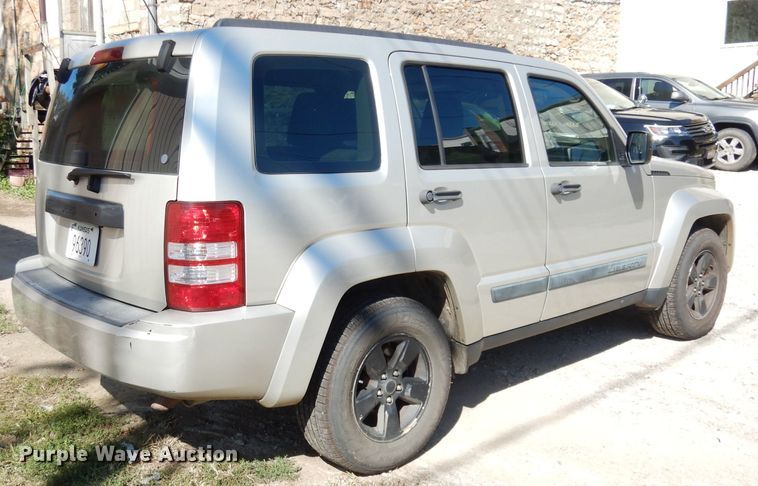 image for item DK2996 2008 Jeep Liberty  SUV