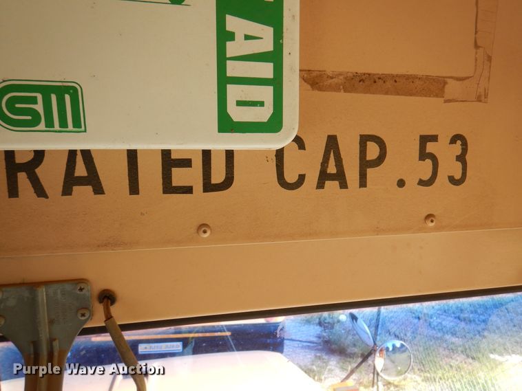 image for item DK8238 1990 Ford B700  school bus