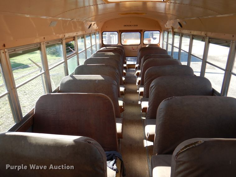 image for item DK8238 1990 Ford B700  school bus