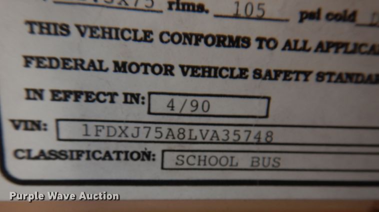 image for item DK8238 1990 Ford B700  school bus