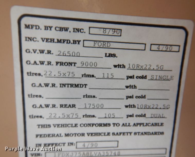 image for item DK8238 1990 Ford B700  school bus