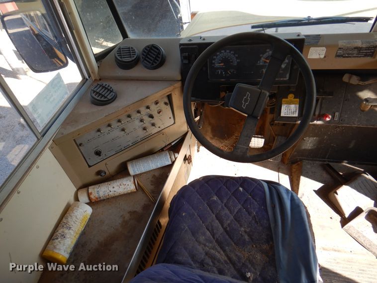 image for item DK8239 1995 Chevrolet Bluebird  school bus