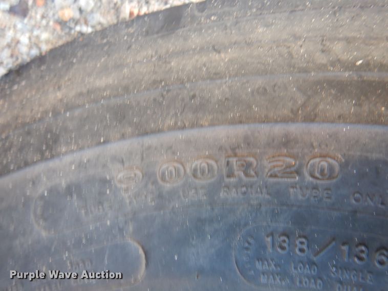 image for item DK8239 1995 Chevrolet Bluebird  school bus