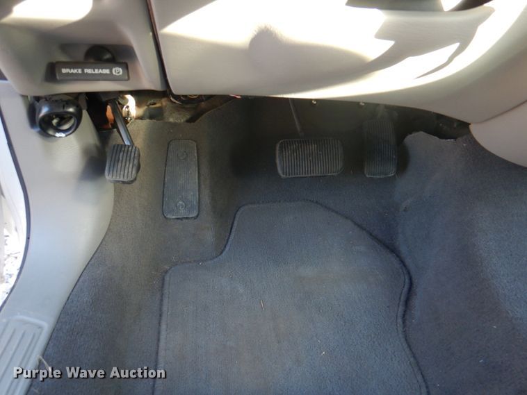 image for item DL0146 2002 Ford Taurus