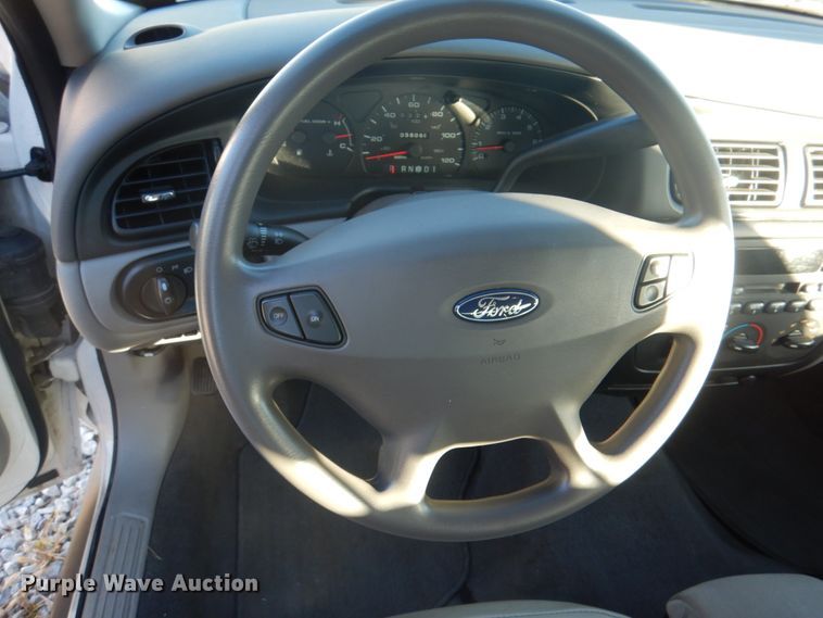 image for item DL0146 2002 Ford Taurus