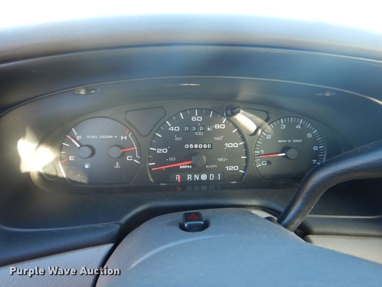 image for item DL0146 2002 Ford Taurus