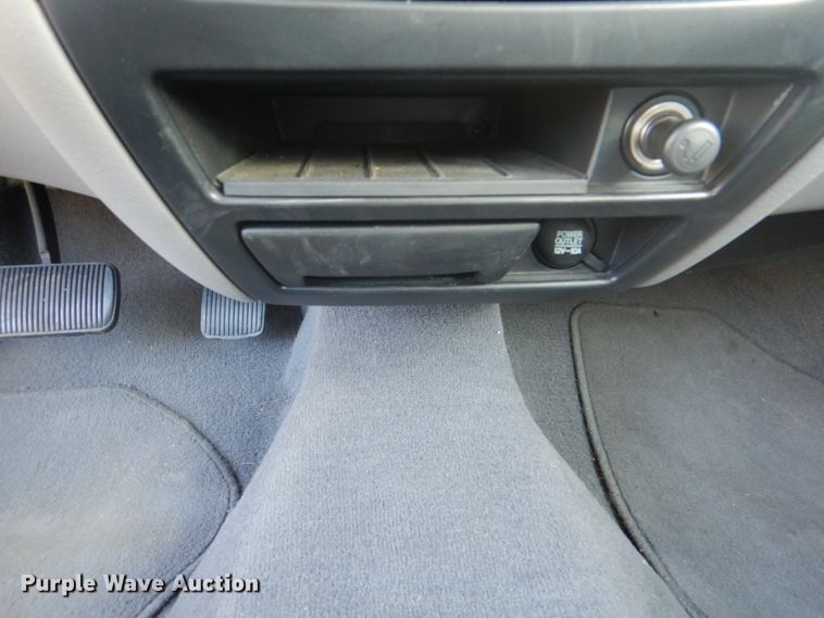 image for item DL0146 2002 Ford Taurus