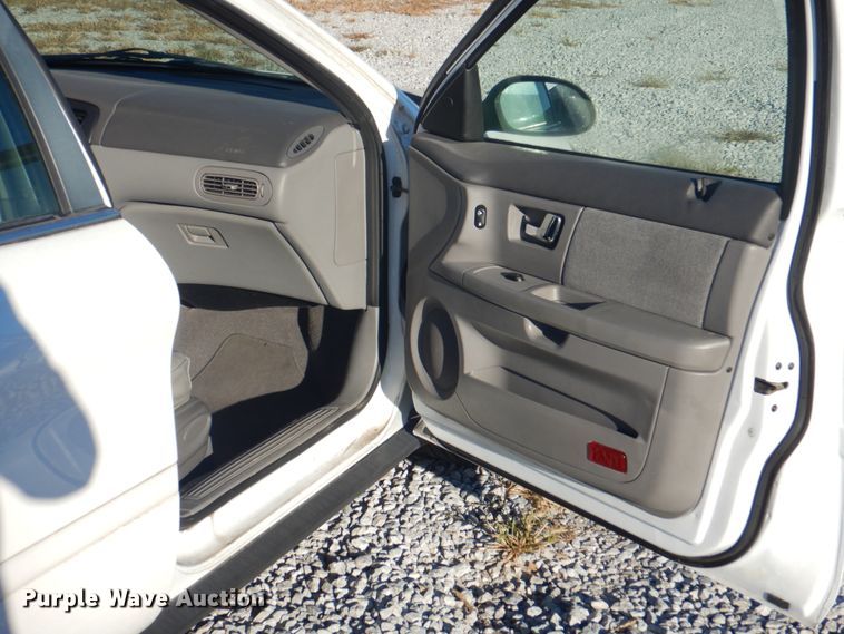 image for item DL0146 2002 Ford Taurus