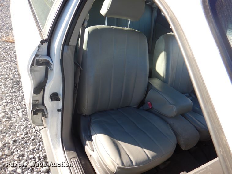 image for item DL0146 2002 Ford Taurus