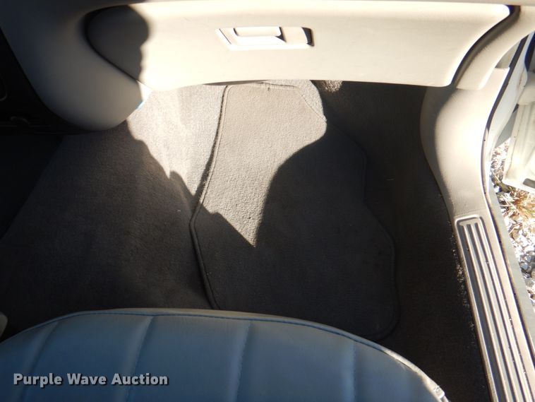 image for item DL0146 2002 Ford Taurus