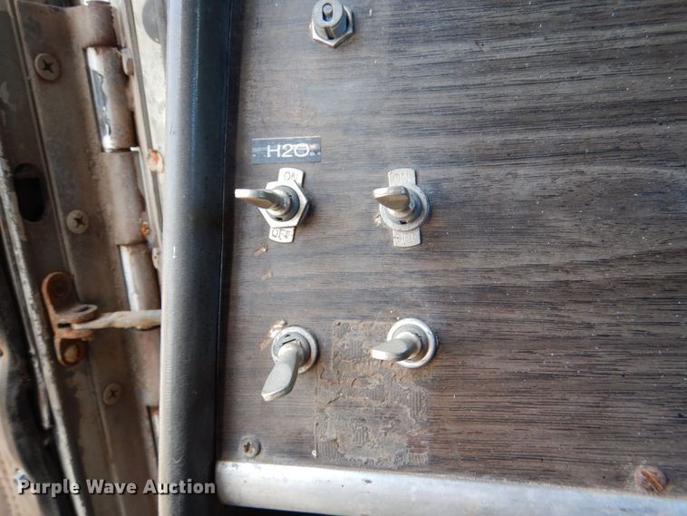 image for item DL0577 1979 Peterbilt 389-S19  semi truck