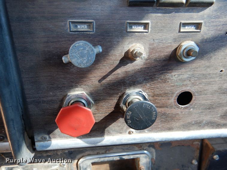 image for item DL0577 1979 Peterbilt 389-S19  semi truck