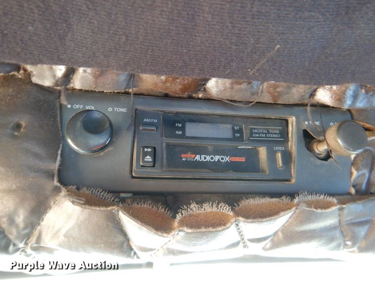 image for item DL0577 1979 Peterbilt 389-S19  semi truck