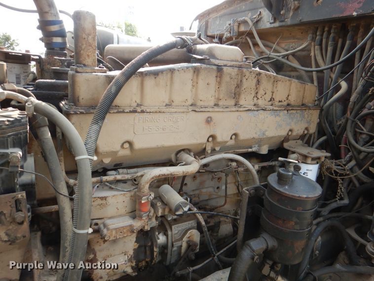 image for item DL0577 1979 Peterbilt 389-S19  semi truck