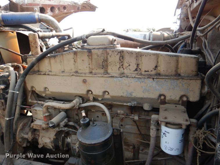 image for item DL0577 1979 Peterbilt 389-S19  semi truck