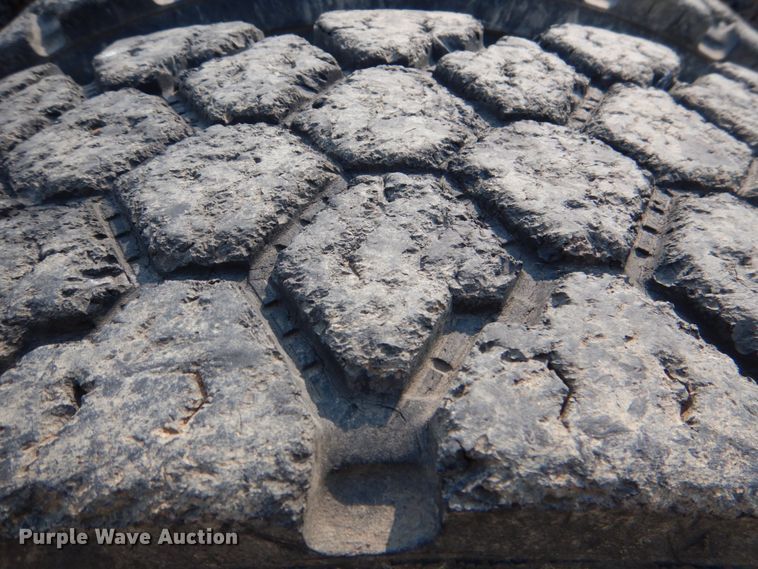 image for item DL0577 1979 Peterbilt 389-S19  semi truck