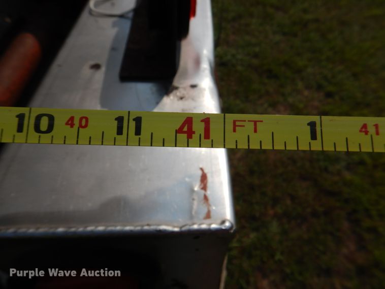 image for item DL0578 1984 Fruehauf TA4-52-R  tank trailer