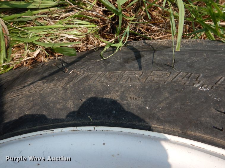 image for item DL0578 1984 Fruehauf TA4-52-R  tank trailer