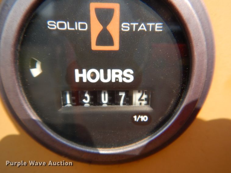 image for item DL0579 2001 Vermeer BC1250A  wood chipper