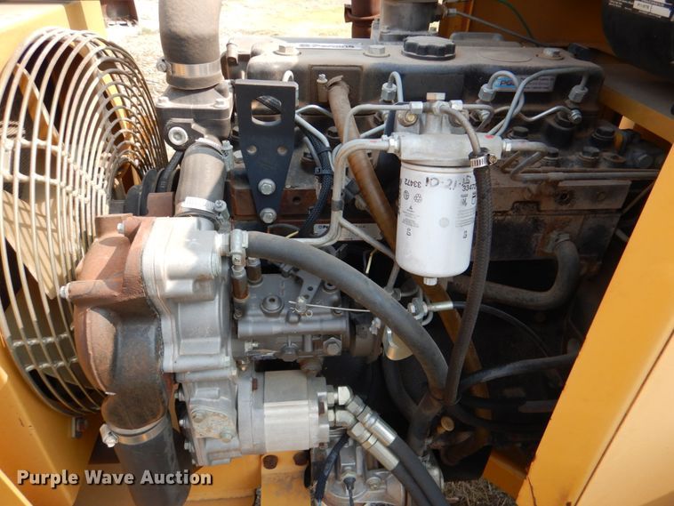 image for item DL0579 2001 Vermeer BC1250A  wood chipper