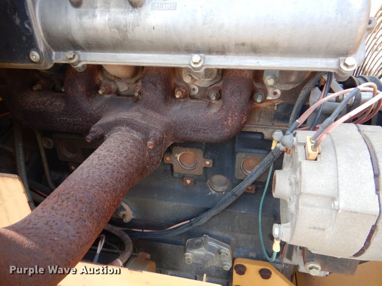 image for item DL0579 2001 Vermeer BC1250A  wood chipper