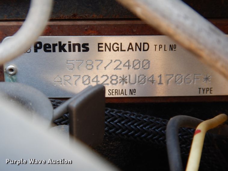 image for item DL0579 2001 Vermeer BC1250A  wood chipper