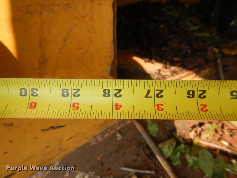 image for item DL0579 2001 Vermeer BC1250A  wood chipper