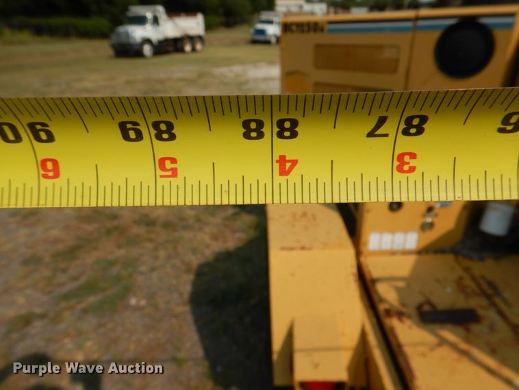 image for item DL0579 2001 Vermeer BC1250A  wood chipper