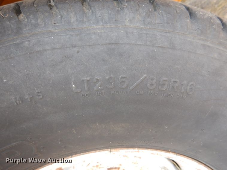 image for item DL0579 2001 Vermeer BC1250A  wood chipper