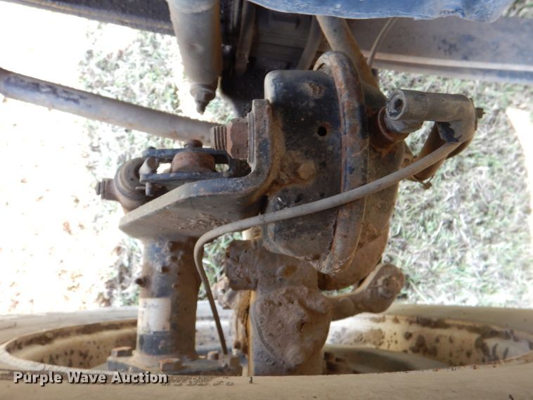 image for item DL0581 2003 International 7400  dump truck