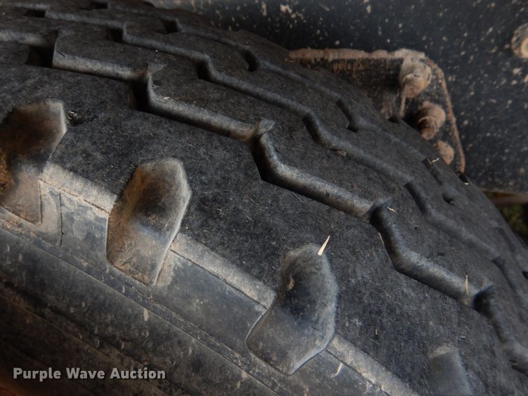 image for item DL0581 2003 International 7400  dump truck