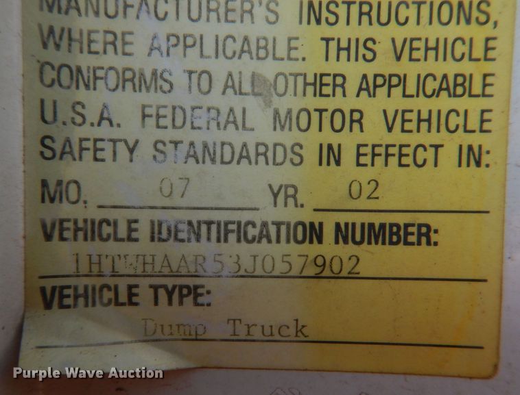 image for item DL0581 2003 International 7400  dump truck