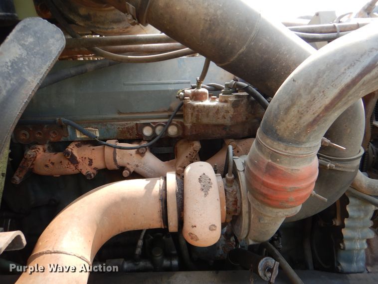 image for item DL0582 1990 Freightliner FLD120  dump truck