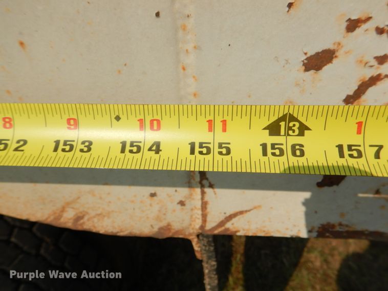 image for item DL0582 1990 Freightliner FLD120  dump truck