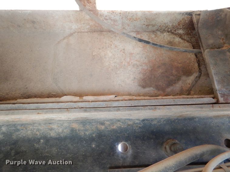 image for item DL0582 1990 Freightliner FLD120  dump truck