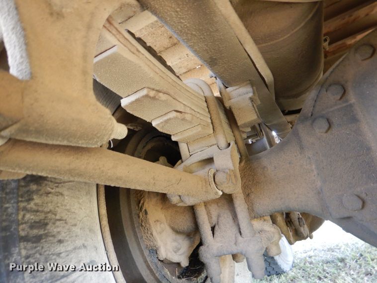 image for item DL0582 1990 Freightliner FLD120  dump truck