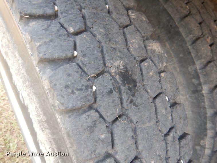 image for item DL0582 1990 Freightliner FLD120  dump truck