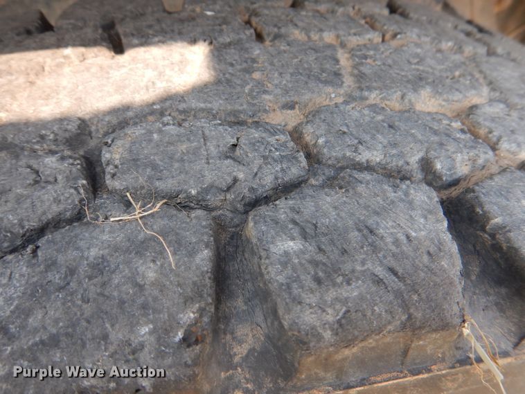 image for item DL0582 1990 Freightliner FLD120  dump truck