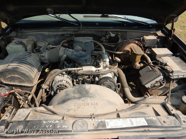 image for item DL0583 1997 Chevrolet Suburban  SUV