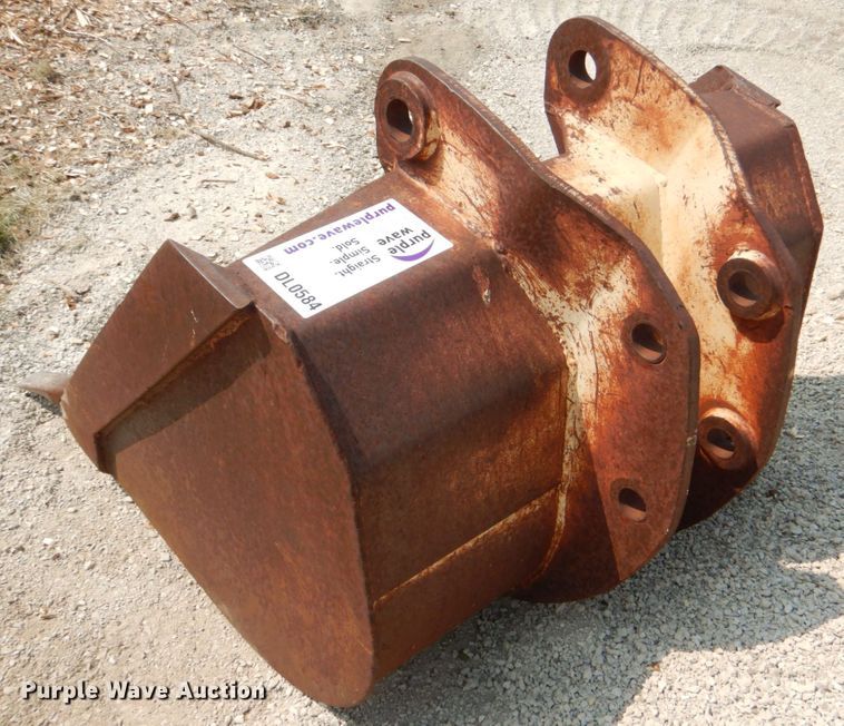 image for item DL0584 Excavator bucket
